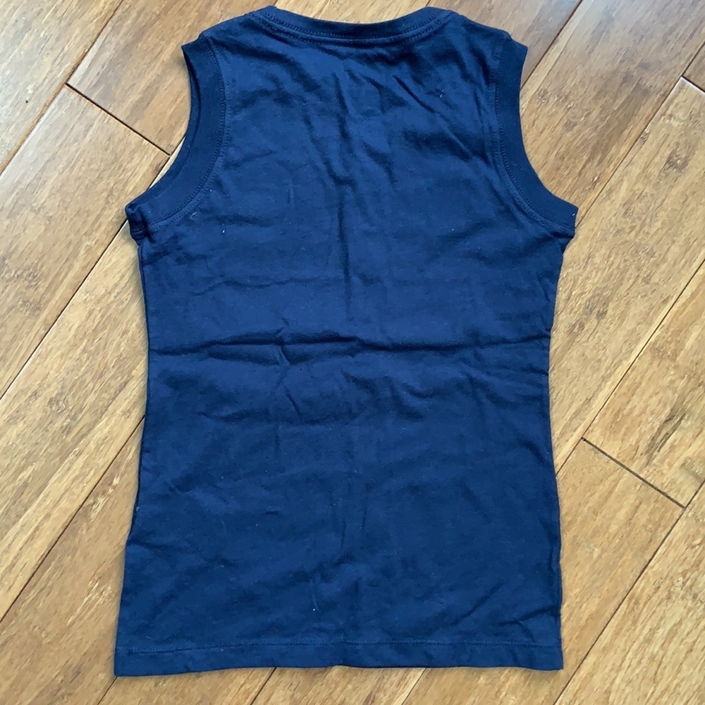 ☀️ 3/$36 or 2/$30 NIKE Girls Tank Navy Shirt sz Small - Picture 2 of 3